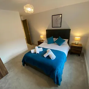  Apartment Luxury Apartment, Free Parking & Free Gym United Kingdom